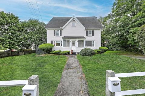 4 6 Brook St, Medfield, MA 02052