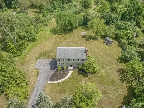 197 River Rd W, Berlin, MA 01503 photo 3