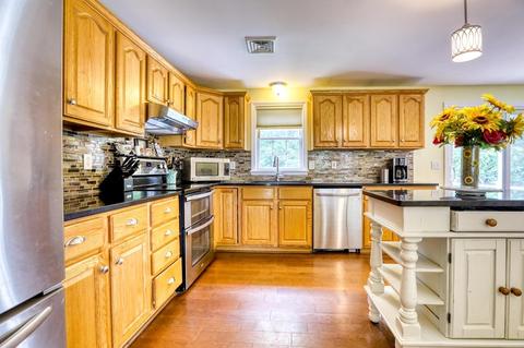 6 Daniel Ct, Salisbury, MA 01952 photo 8