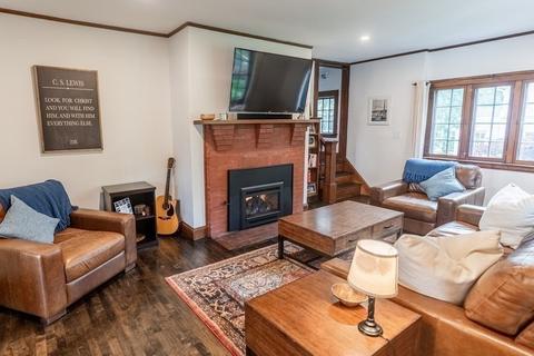 49 Pratt St, Reading, MA 01867 photo 17