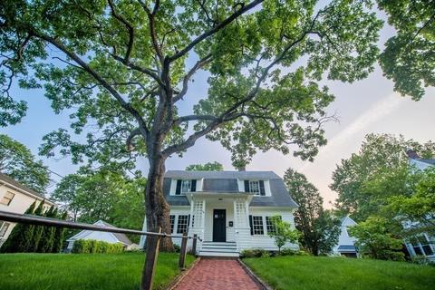 49 Pratt St, Reading, MA 01867 photo 3