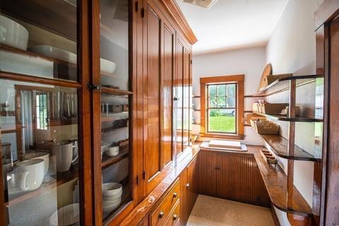 49 Pratt St, Reading, MA 01867 photo 9