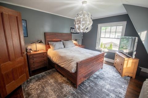 49 Pratt St, Reading, MA 01867 photo 14