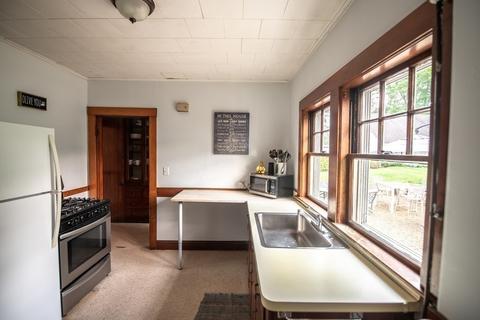49 Pratt St, Reading, MA 01867 photo 11