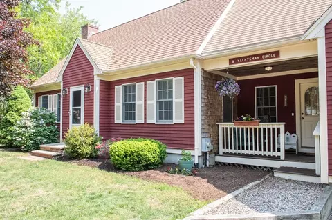 8 Yachstman Cir, Mashpee, MA 02649 photo 5