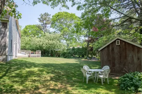 8 Yachstman Cir, Mashpee, MA 02649 photo 10