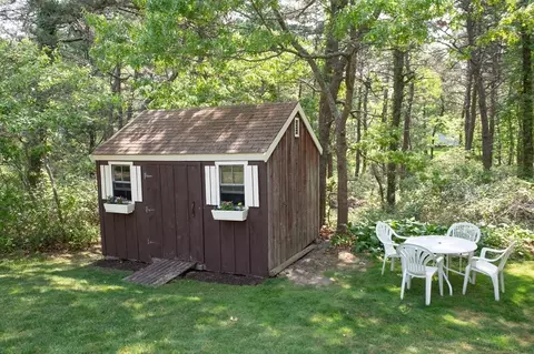 8 Yachstman Cir, Mashpee, MA 02649 photo 11
