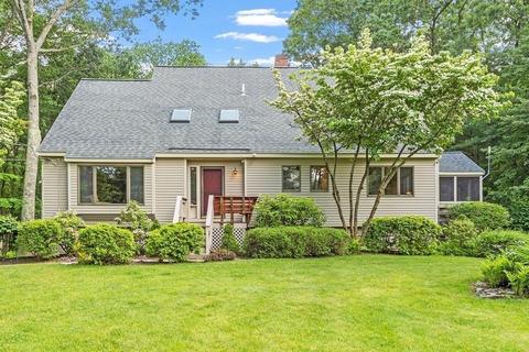 377 Sargent Rd, Boxborough, MA 01719