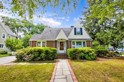 28 Betts Rd, Belmont, MA 02478