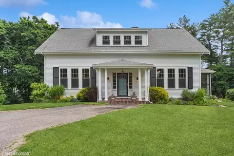 14 Main St, Easton, MA 02356