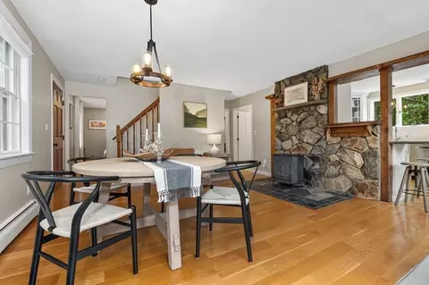 545 Wethersfield St, Rowley, MA 01969 photo 3