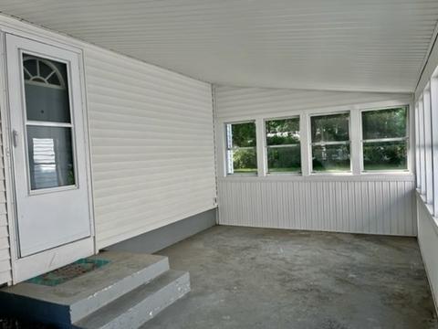 27 Warwick Rd, Chicopee, MA 01020 photo 3