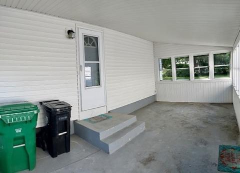 27 Warwick Rd, Chicopee, MA 01020 photo 4