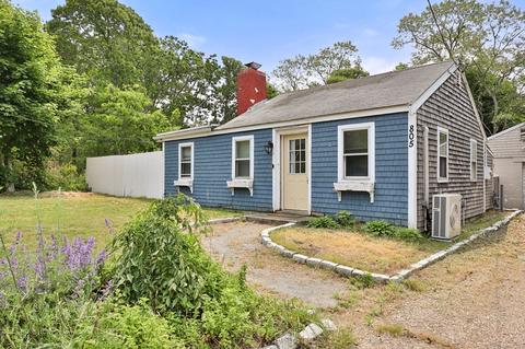 805 Kingsbury Beach Rd, Eastham, MA 02642
