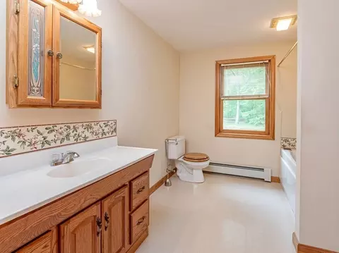 6 Longview Ave, Webster, MA 01570 photo 20