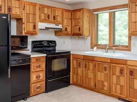 6 Longview Ave, Webster, MA 01570 photo 7