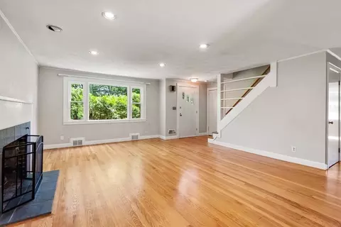 56 River Rd, Weston, MA 02493 photo 4