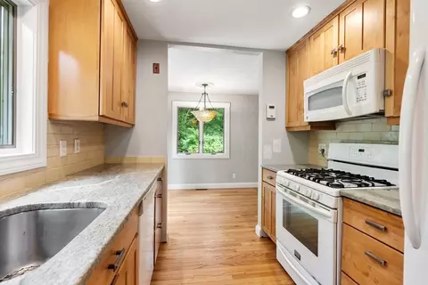 56 River Rd, Weston, MA 02493 photo 7