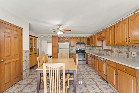2 Saint Anthonys Ln, Gloucester, MA 01930 photo 16