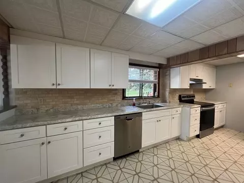 2 Saint Anthonys Ln, Gloucester, MA 01930 photo 31