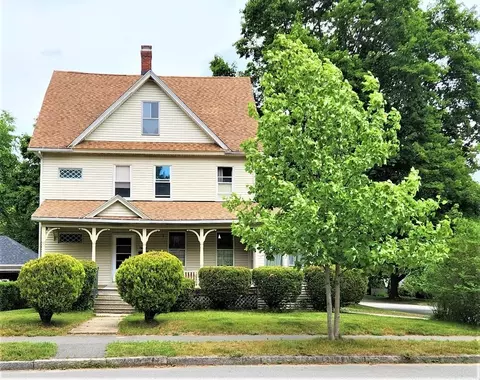 18 Vassar St, Worcester, MA 01602
