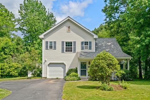10 Payn Rd, Foxboro, MA 02035