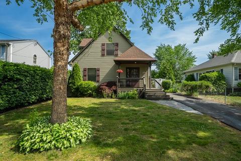 20 Rosella St, Springfield, MA 01118