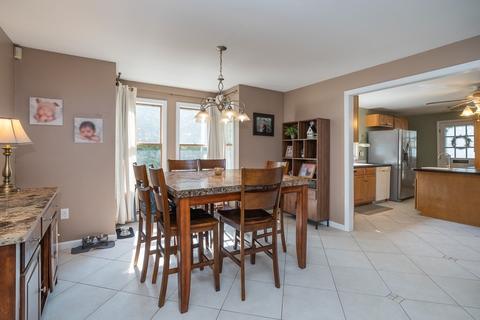 20 Rosella St, Springfield, MA 01118 photo 12