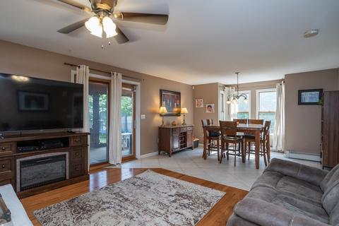 20 Rosella St, Springfield, MA 01118 photo 8