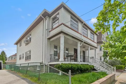 16-16 A Magnolia St, Arlington, MA 02474