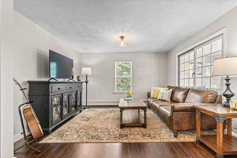 69 Pierce St, Malden, MA 02148