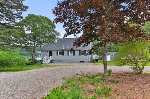 87 Lighthouse Ln, Mashpee, MA 02649 photo 1