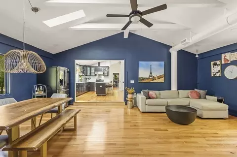 166 Highland Ave, Attleboro, MA 02703