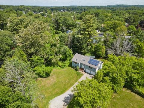 26 Woodland St, Methuen, MA 01844