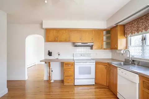107 Nichols St, Fall River, MA 02720 photo 26