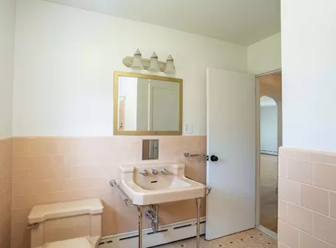 107 Nichols St, Fall River, MA 02720 photo 19