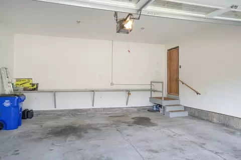 107 Nichols St, Fall River, MA 02720 photo 36