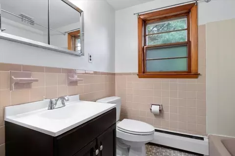 125 Scott Cir, Dedham, MA 02026 photo 15