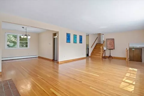 125 Scott Cir, Dedham, MA 02026 photo 5