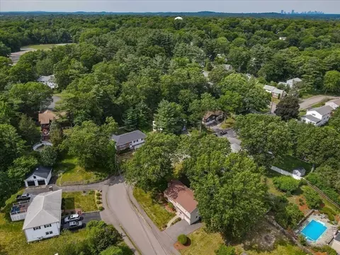 125 Scott Cir, Dedham, MA 02026 photo 22