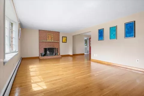 125 Scott Cir, Dedham, MA 02026 photo 6