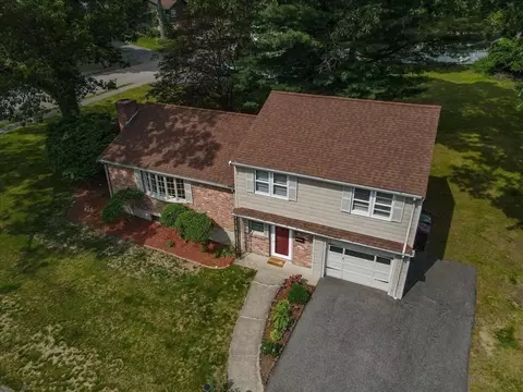 125 Scott Cir, Dedham, MA 02026 photo 21