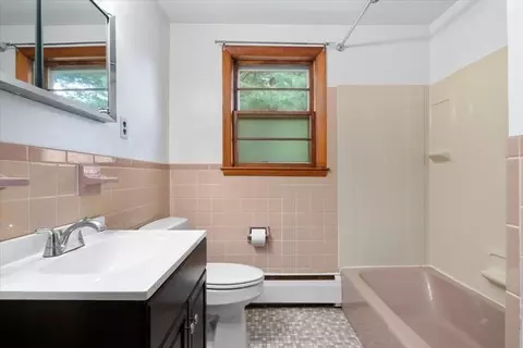 125 Scott Cir, Dedham, MA 02026 photo 16