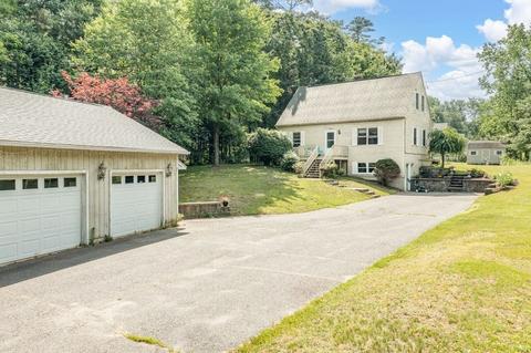 18 Cordner Rd, Belchertown, MA 01007
