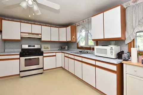 338 Whiting St, Hanover, MA 02339 photo 7