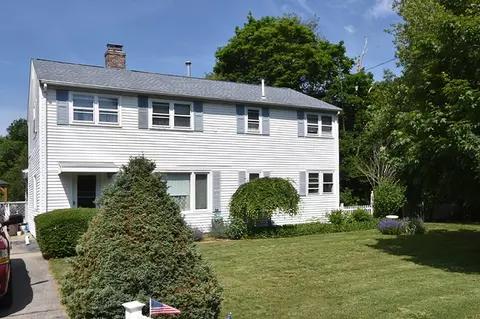 338 Whiting St, Hanover, MA 02339 photo 2