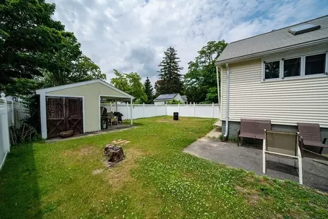 148 Gilbert Ave, Springfield, MA 01119 photo 28