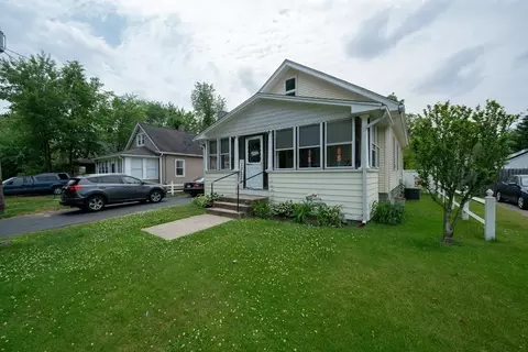 148 Gilbert Ave, Springfield, MA 01119 photo 2