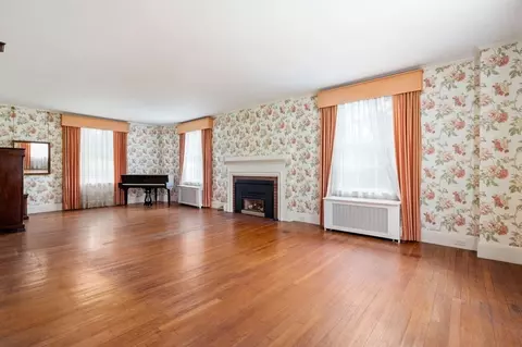 244 Gardner St, Hingham, MA 02043 photo 4