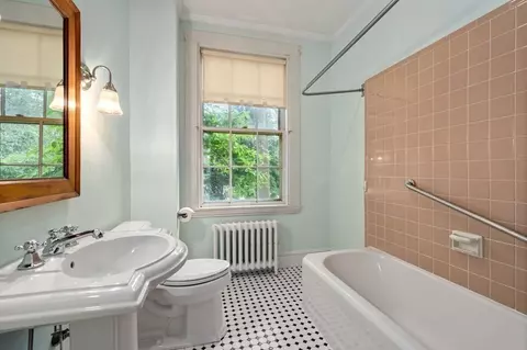 244 Gardner St, Hingham, MA 02043 photo 17